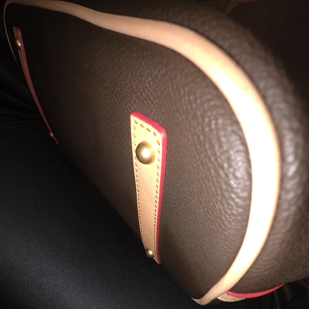 Dooney & Bourke Eva Leisure Shopper Tote - Picture 12 of 12